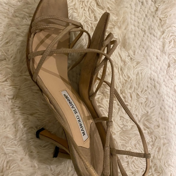 Authentic Manolo Blahnik tan suede strappy heeled sandal size 36.5 / 6.5 US - Picture 5 of 9